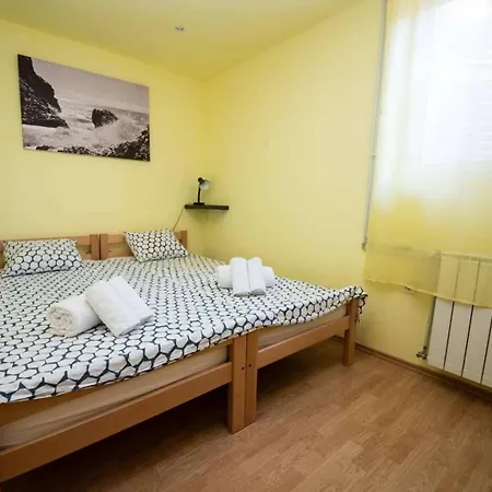 Family-friendly With Swimming Pool Njivice, Krk - 21862 Njivice