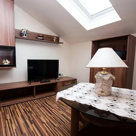 Family-friendly With Swimming Pool - Krk - 21862 Διαμέρισμα