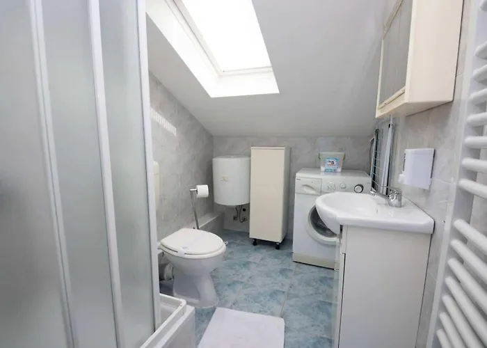 Family-friendly With Swimming Pool - Krk - 21862 Apartment