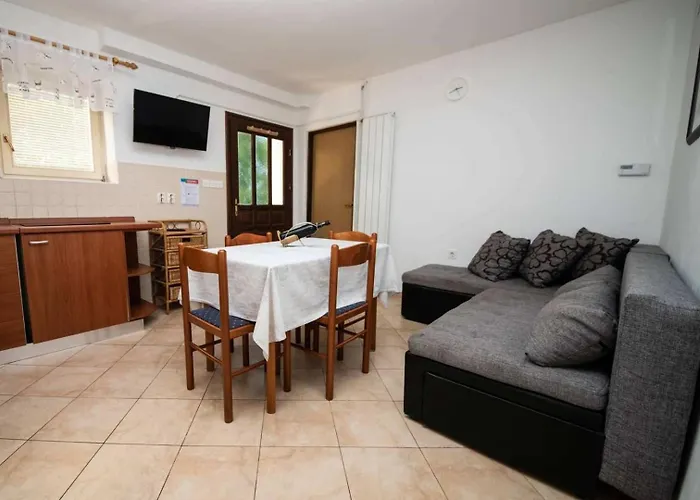 Family-friendly With Swimming Pool - Krk - 21862 Apartamento