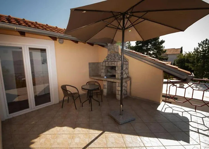 Family-friendly With Swimming Pool - Krk - 21862 *